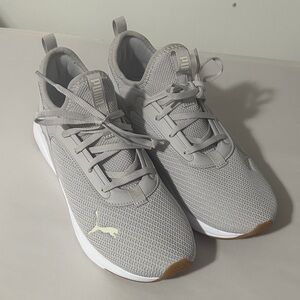 Puma Light Gray Mesh‎ Sneakers